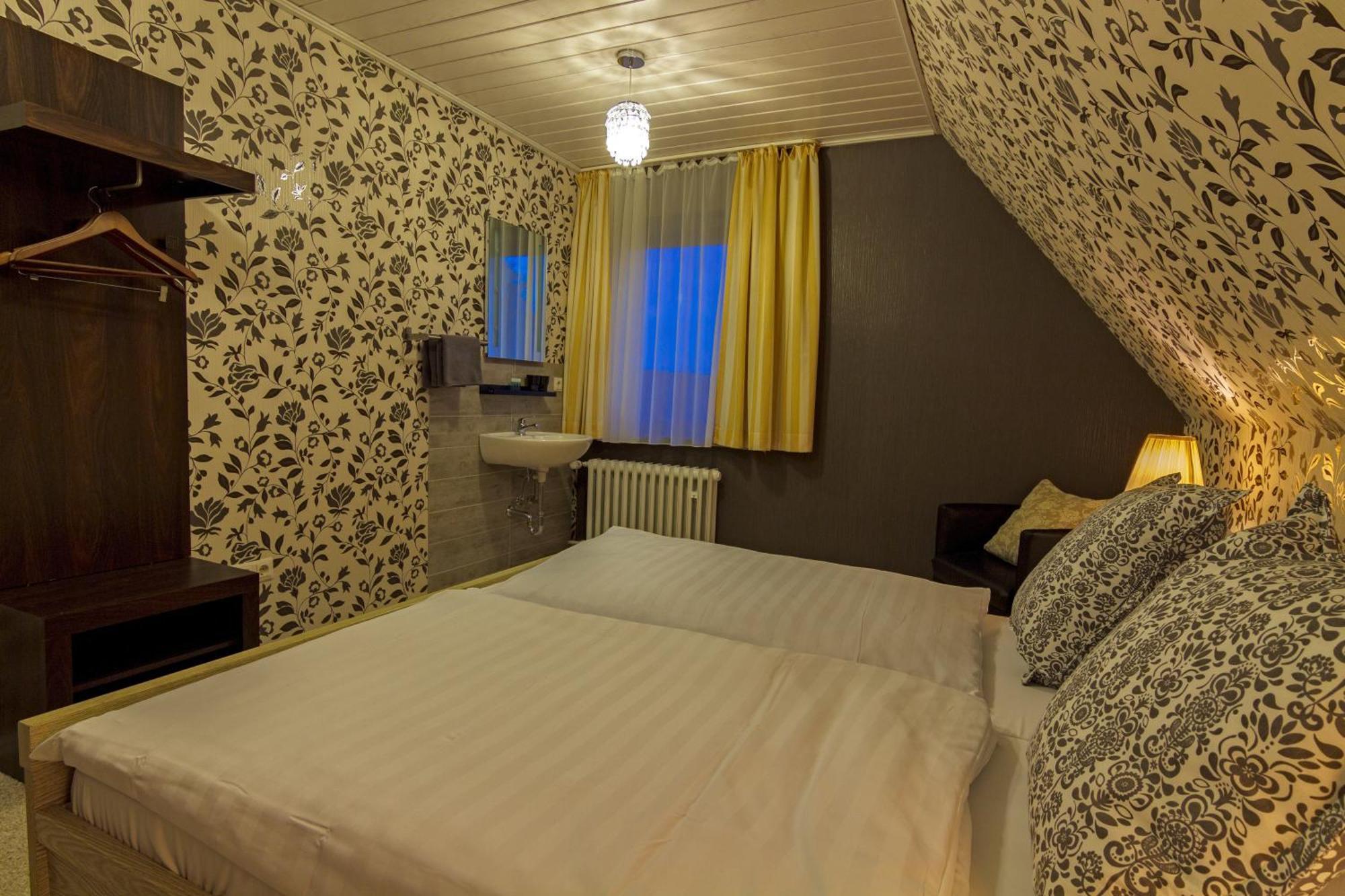 Hotel Palatino Sundern Værelse billede